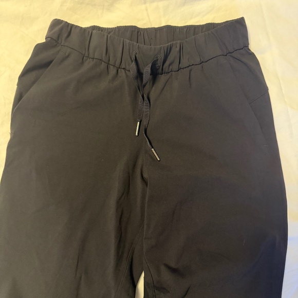 Lululemon joggers - Picture 1 of 4